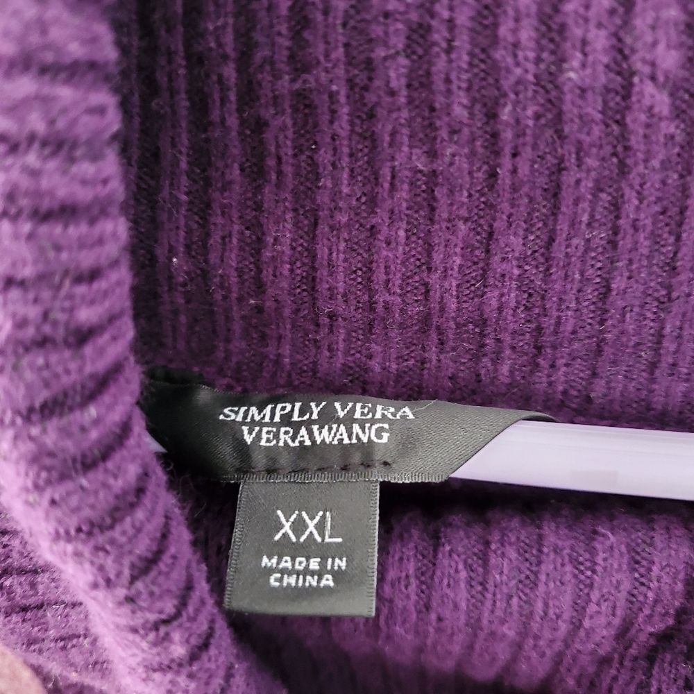 Sweater - Picture 3 of 6